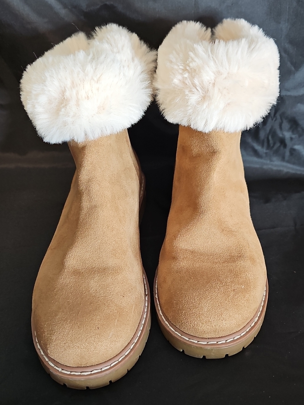 American Eagle Outfitters Tan Suede Ankle Boots with Cream Faux-Fur Cuff